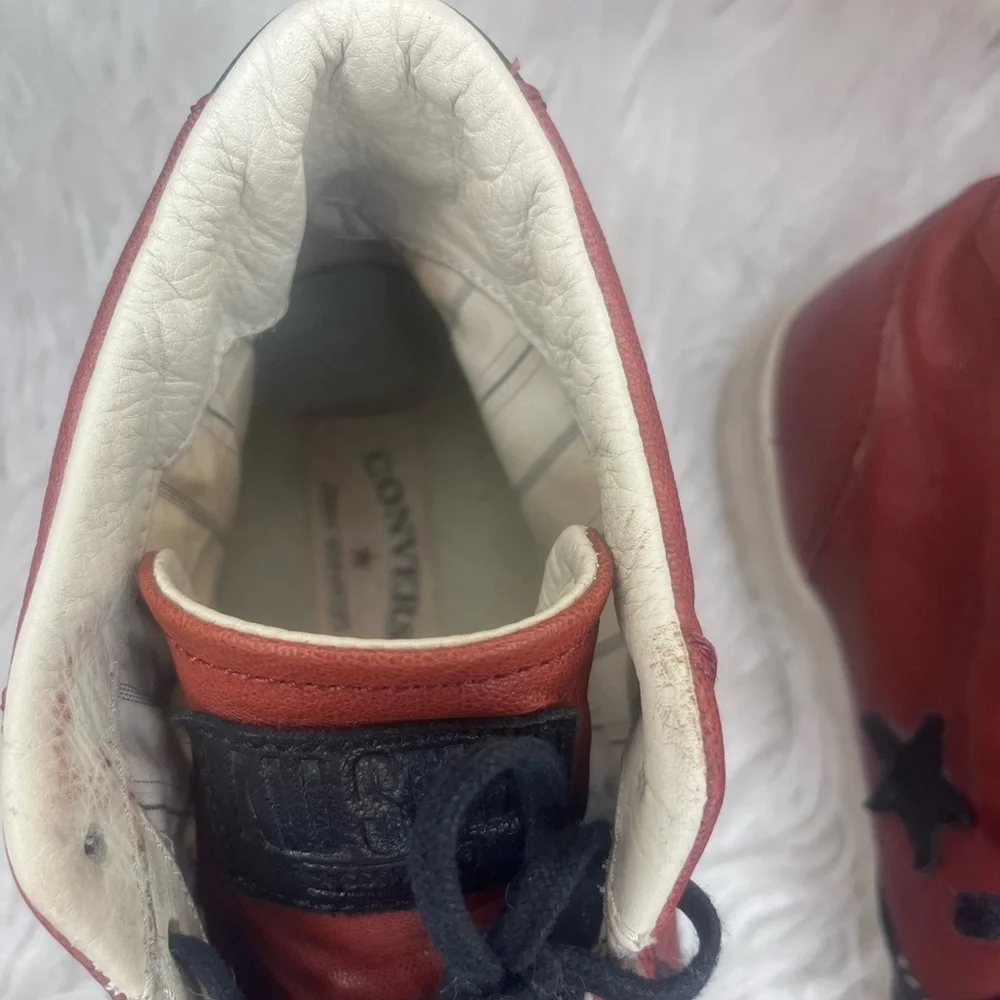 Converse Men's Converse John Varvatos Pro Leather Mid en color burdeos. - Picture 5 of 7